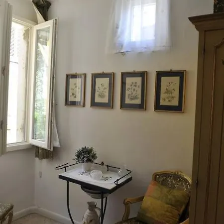 Apartment Caza Zenobia *