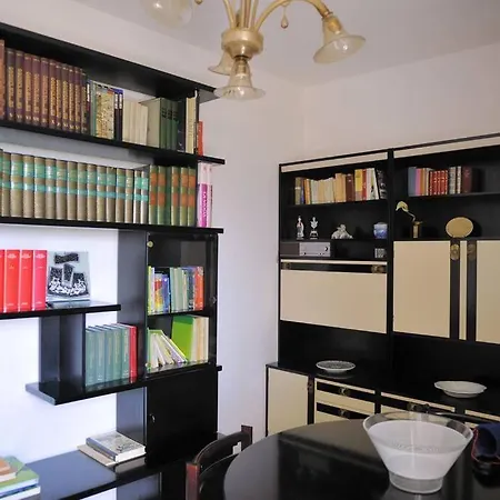 Caza Zenobia Apartment *