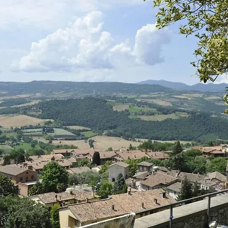 Caza Zenobia Lägenhet Todi